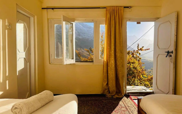 Old Hunza Inn