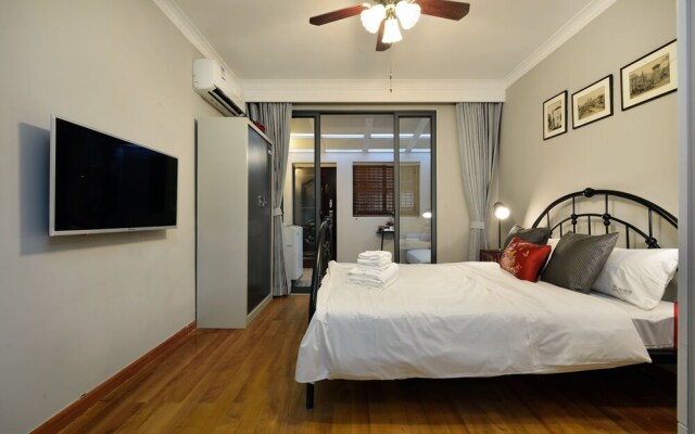 Newly Renovated 1BDR Apt Old Shanghai