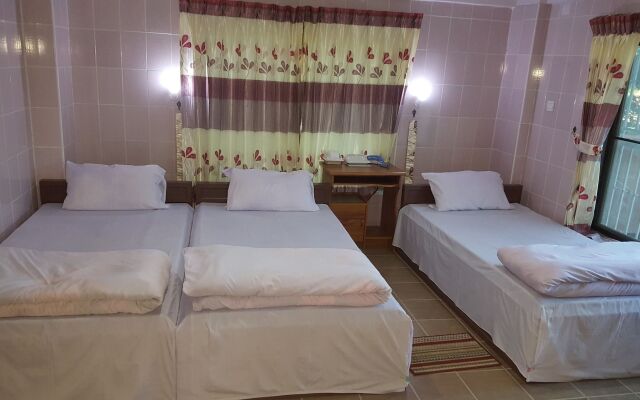 Red Dragon Hotel Hsipaw