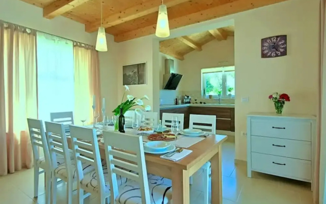 Patricia Comfortable Holiday Residence