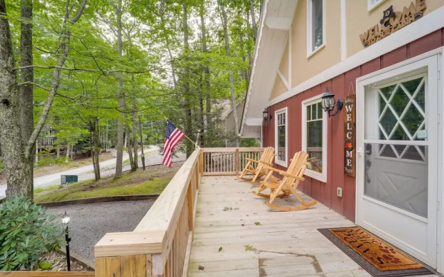 Deck, Fire Pit, & Grill: Beech Mountain Chalet