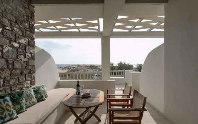 Almiriki Naxos Beachside Living
