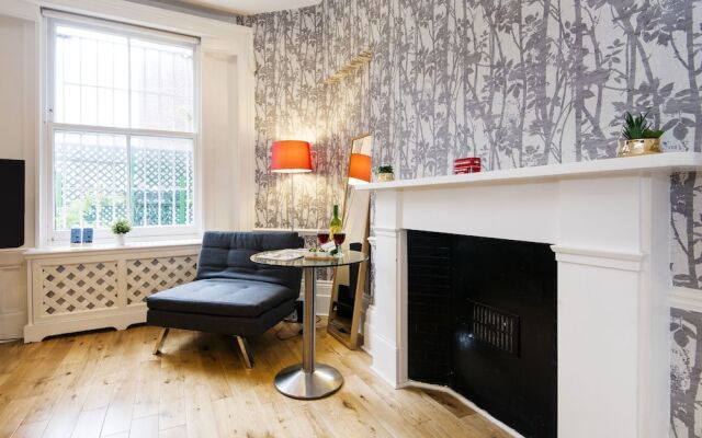 The Collingham Place Residence - AMI