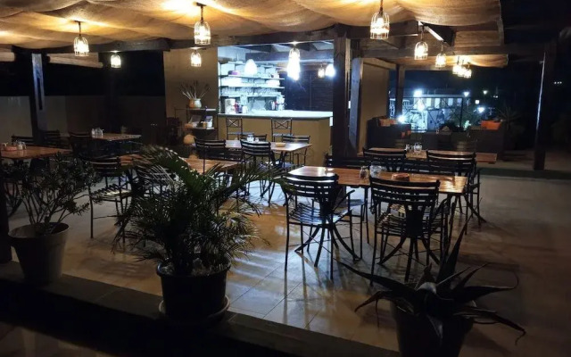 Fly Inn Madagascar Hotel