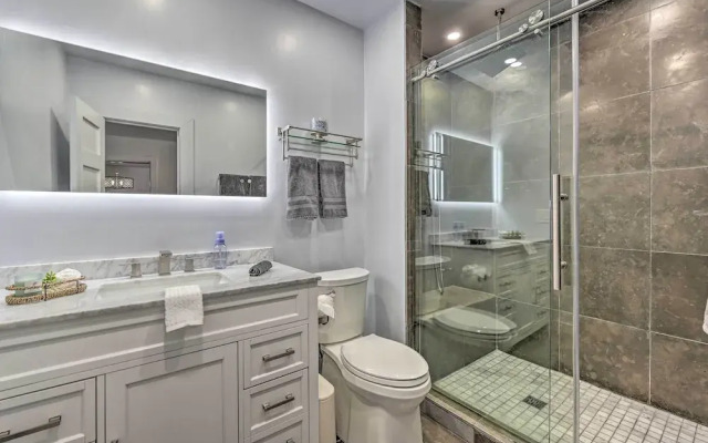 Stylish Basecamp 6850' Near Downtown Williams!