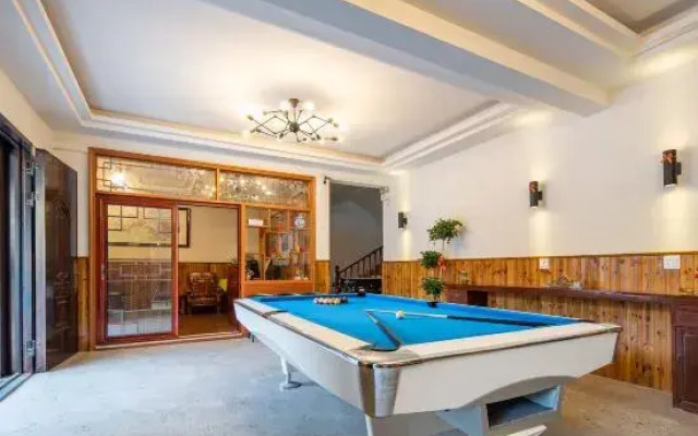 Qunshan Shanju Hotel