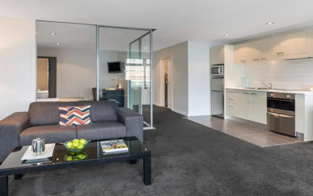 Oaks Auckland Hotel
