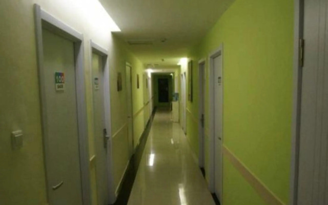 100 Inn Liangpin Hotel (Cangzhou Railway Station Nanchuan Old Street)