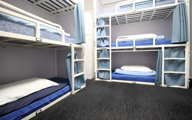 Smart Hyde Park Inn Hostel