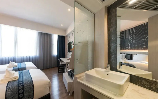 Salee Boutique Hotel