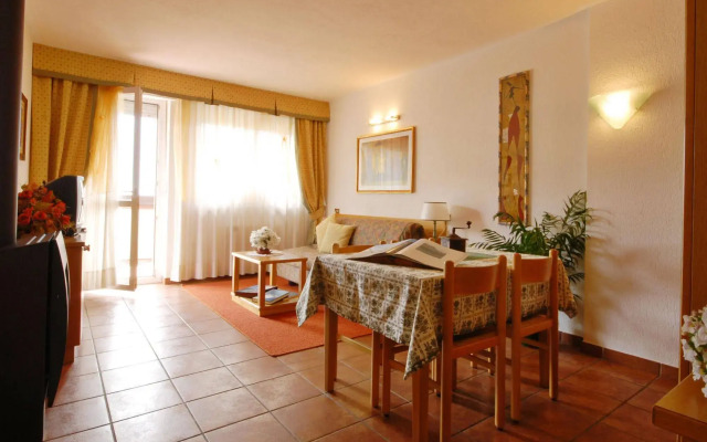 Hotel Appartements  La Roche
