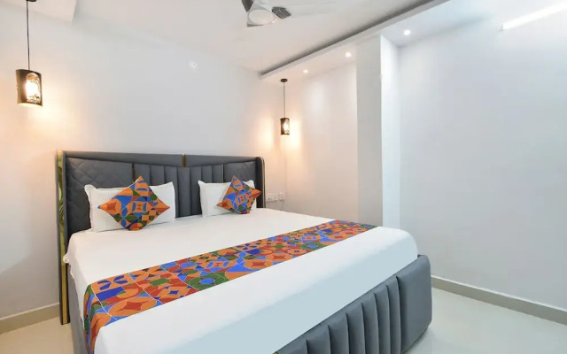 Fabhotel Srs Grand
