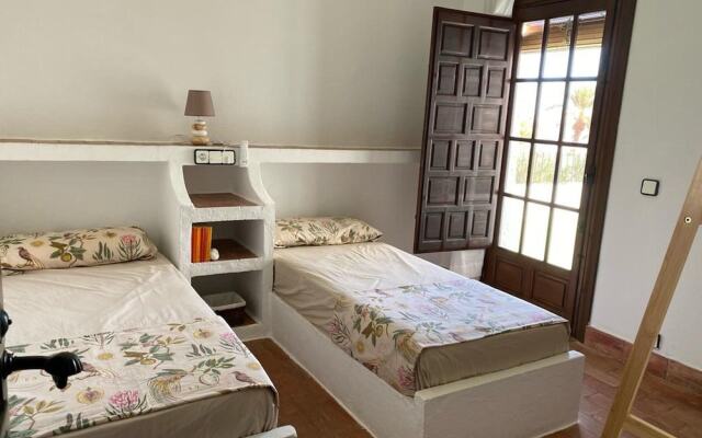 Spacious Holiday Home With Private Garden
