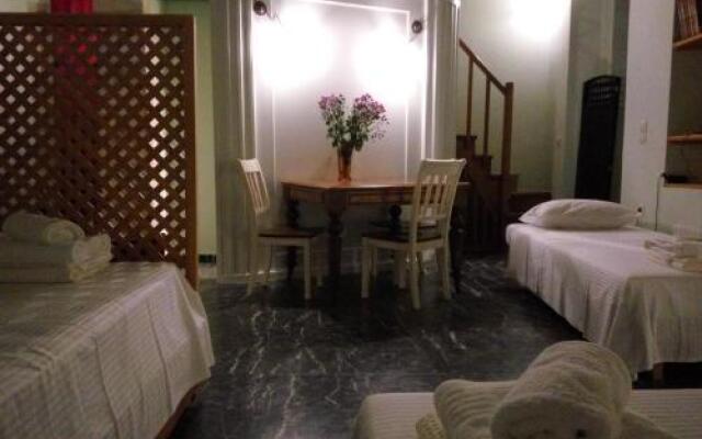 Plaza Apartment