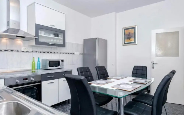 Apartment Maja
