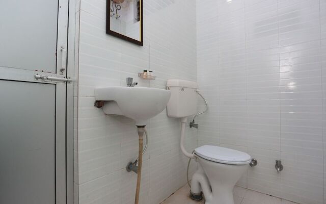 OYO 18324 Sahani Guest House