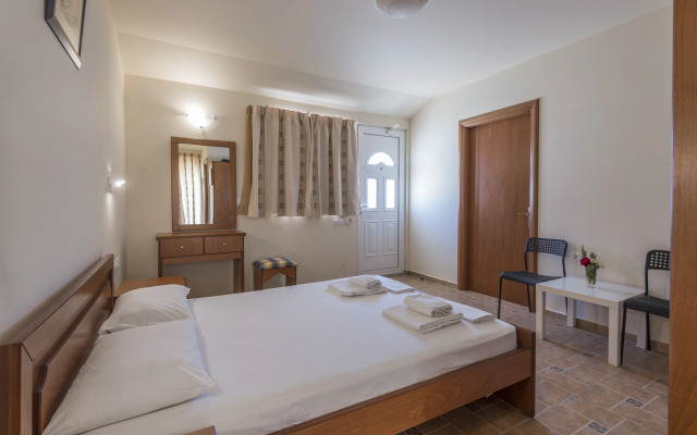Mammis Beach Hotel