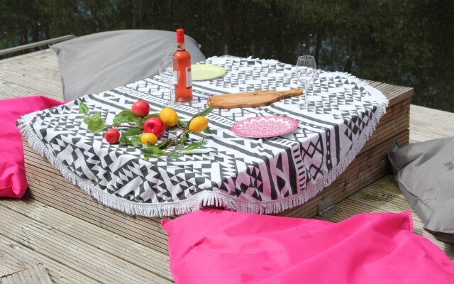 Cosy Holiday Home In Loosdrecht With Pool