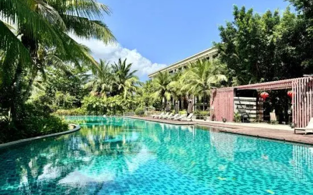 Annual Pool Holiday Apartment (Yalong Bay Branch)