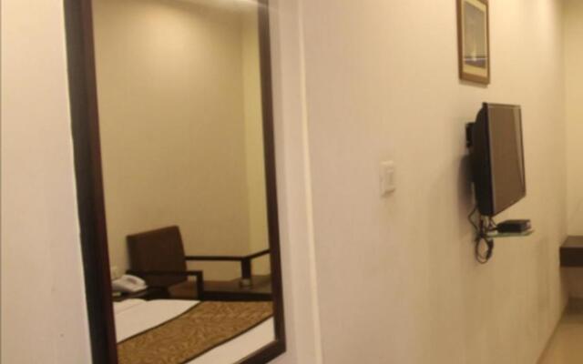 Regency Square Hotel