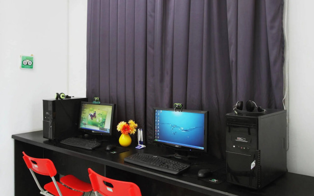 Dream Station - Saigon Hostel