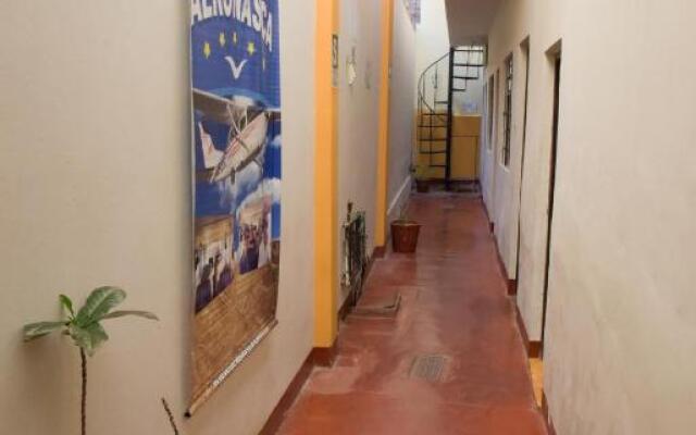 Brabant Hostal