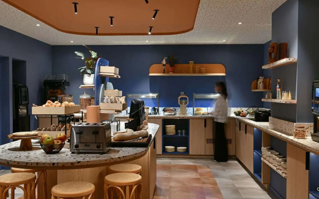 Ibis Styles Charleroi Airport Aero 44