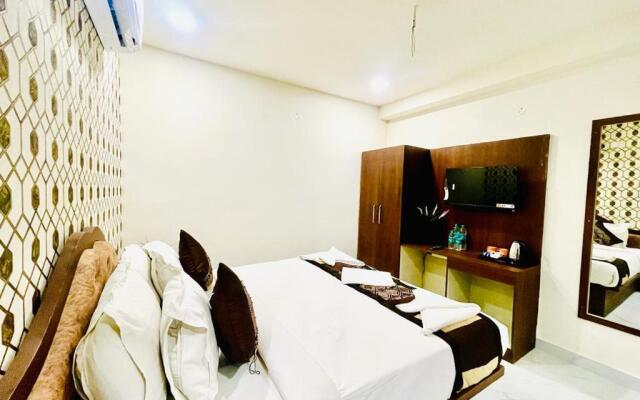Hotel Eagle Grand