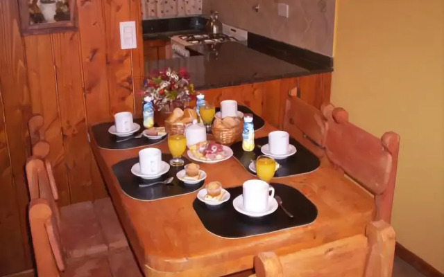 Solar De Las Araucarias Aparts Y Bungalows