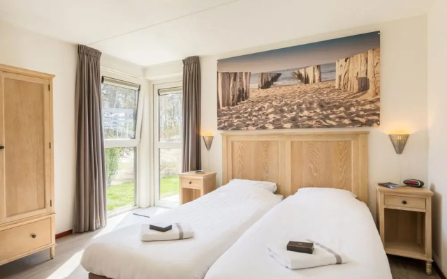 Cozy Coastal Retreat Texel
