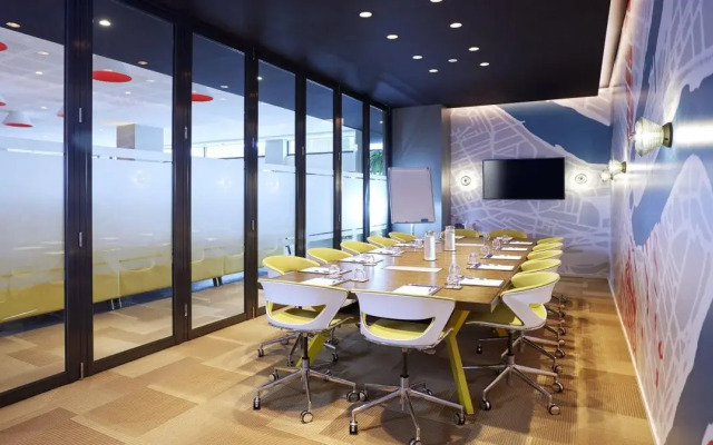 Holiday Inn Express Brisbane Central by IHG