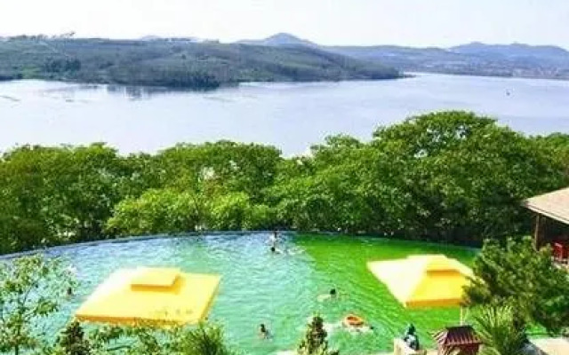 Tianmu Hotspring Country Club