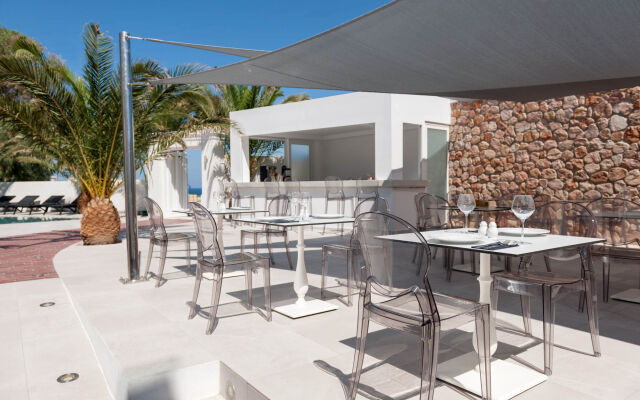 Mar n Mar Crown Hotel and Suites