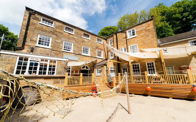 YHA Boggle Hole - Hostel
