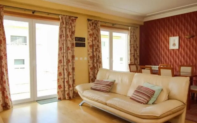 3 Bedroom Apartment by the Sea with Balcony