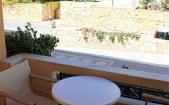 Panos Beach Hotel