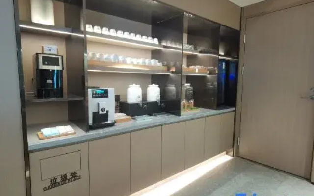 JI Hotel (Jiaozhou Jiaodong Airport Zhanqian Avenue)