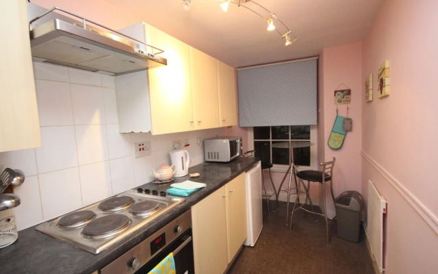 Silver Lining - St Patrick Sq Apartment