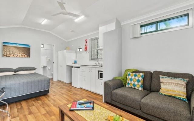 Kimberleyland Waterfront Holiday Park – Guest Rooms – Kununurra