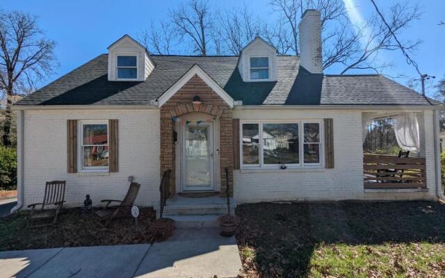 eKstasis Hostel & Urban Farm