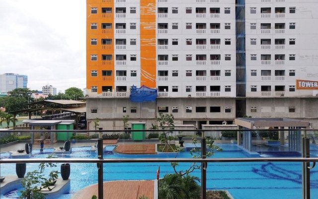 Warm and Cozy 2BR Green Pramuka Apartment near Mall