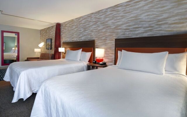 Home2 Suites Wichita Downtown Delano, Ks