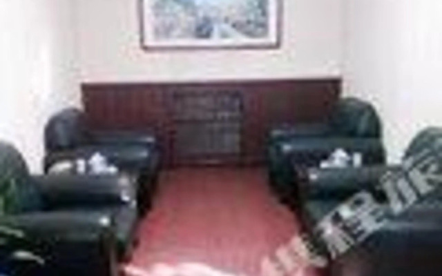 Wofo Villa Courtyard Hotel