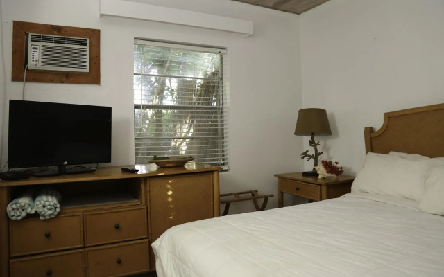 Tingum Village Hotel