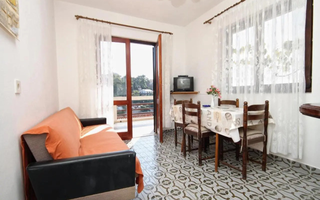 Apartments by the sea Zavalatica, Korcula - 9315