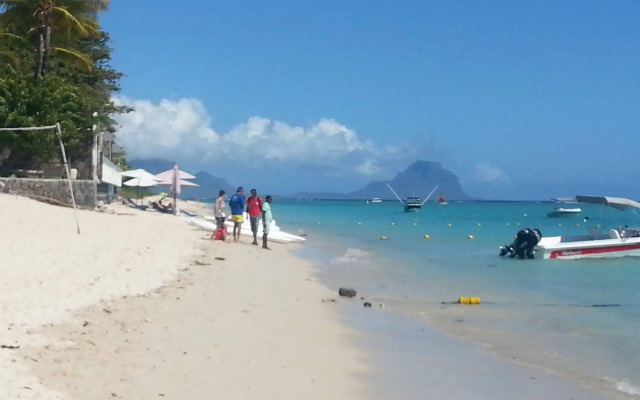 Sunset Beach Apart