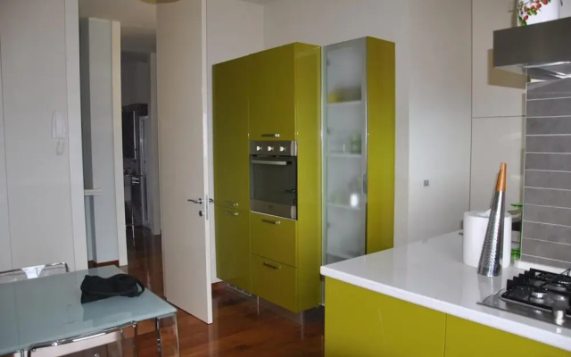 Terrace Lake View apt in Stresa With Lake View