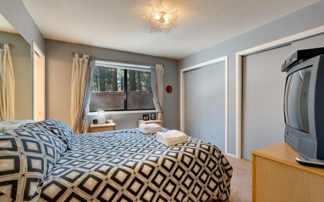 3221 Marlette Circle