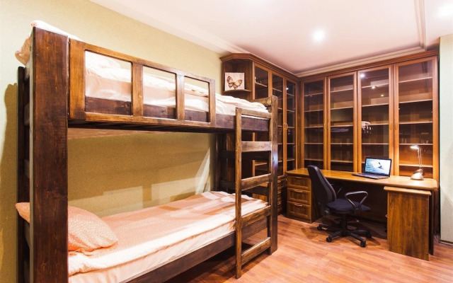 Port House Home Mini Hotel