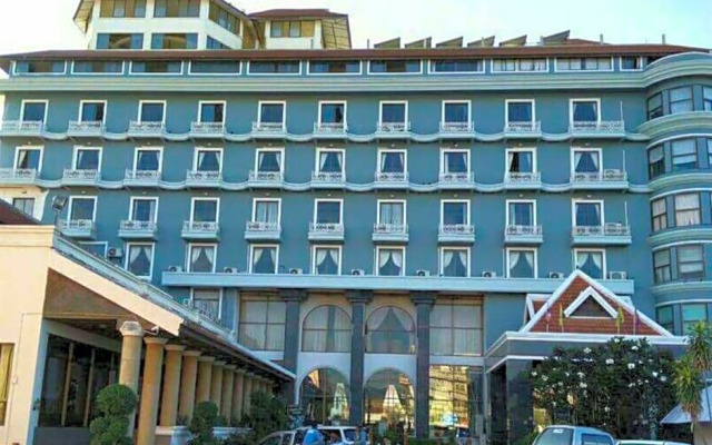 Nattirat Grand Hotel